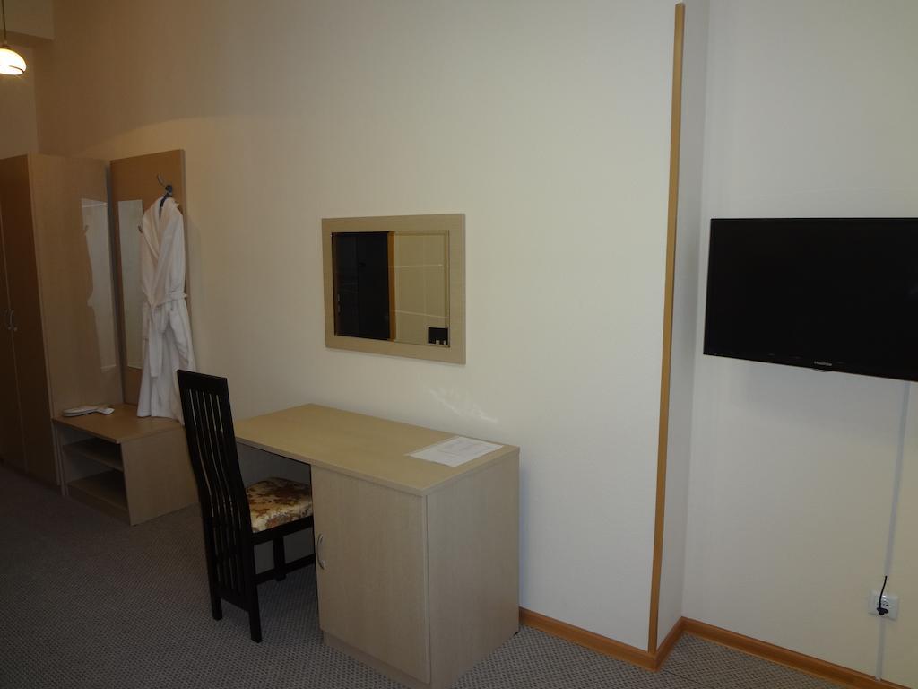 Belon Land Hotel Astana Room photo
